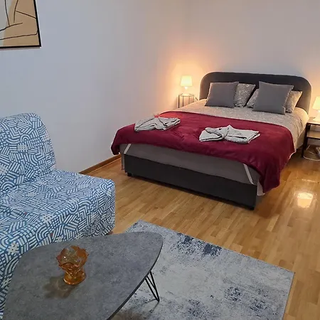 Bruno Place * ベオグラード