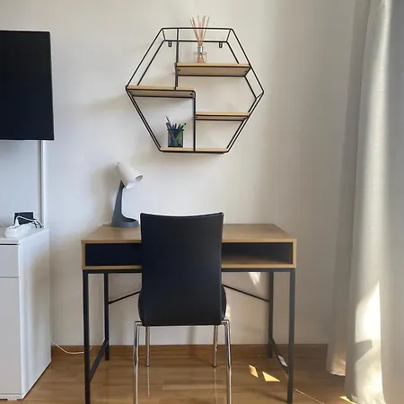 Bruno Place * ベオグラード