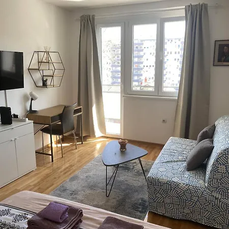 アパート Bruno Place *