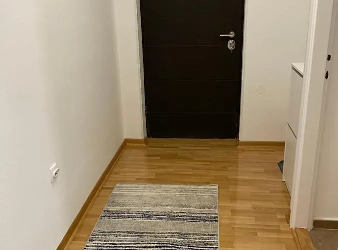 Bruno Place 아파트